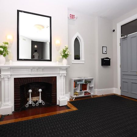 בוסטון Large Stylish Newbury Street Studio W/ Kitchen מראה חיצוני תמונה